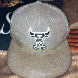 Bulls fitted hat